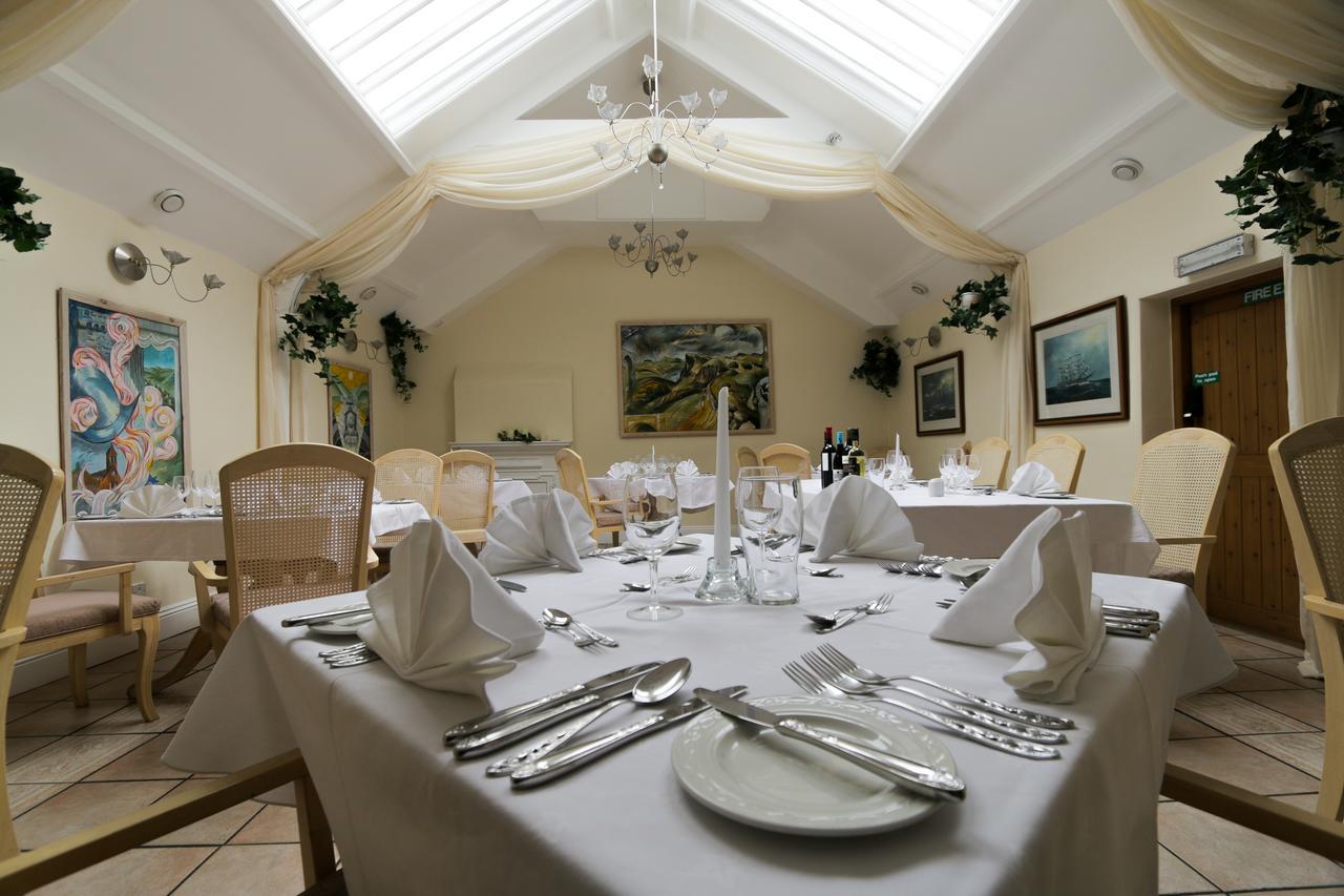 Centre Of Britain Hotel 홀트휘슬 외부 사진